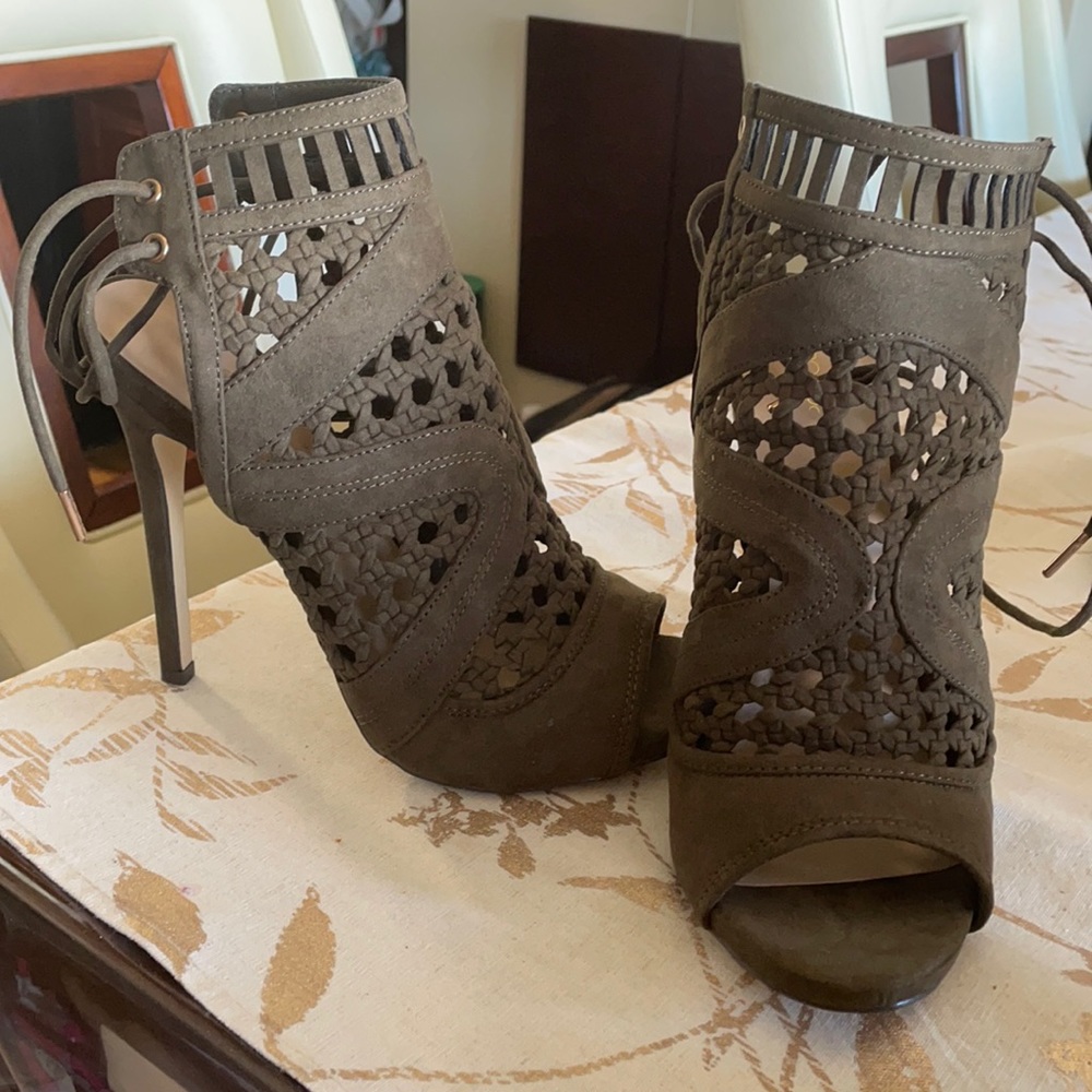 Olive heels. Very stylish